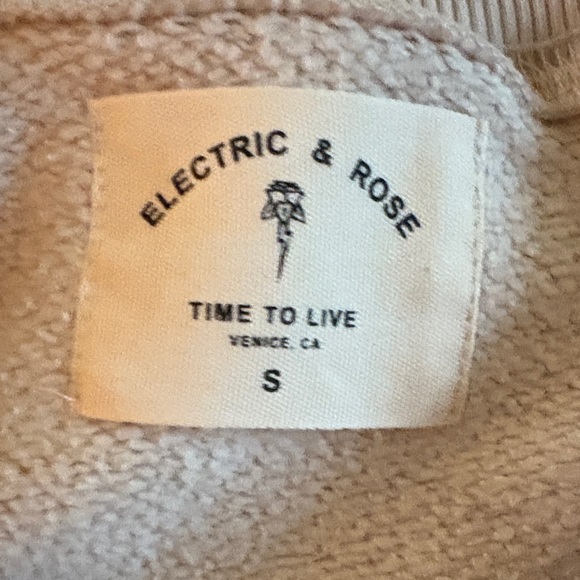 Electric & Rose Cream Textured sun Sweatshirt with balloon sleeves NWT - Picture 2 of 4